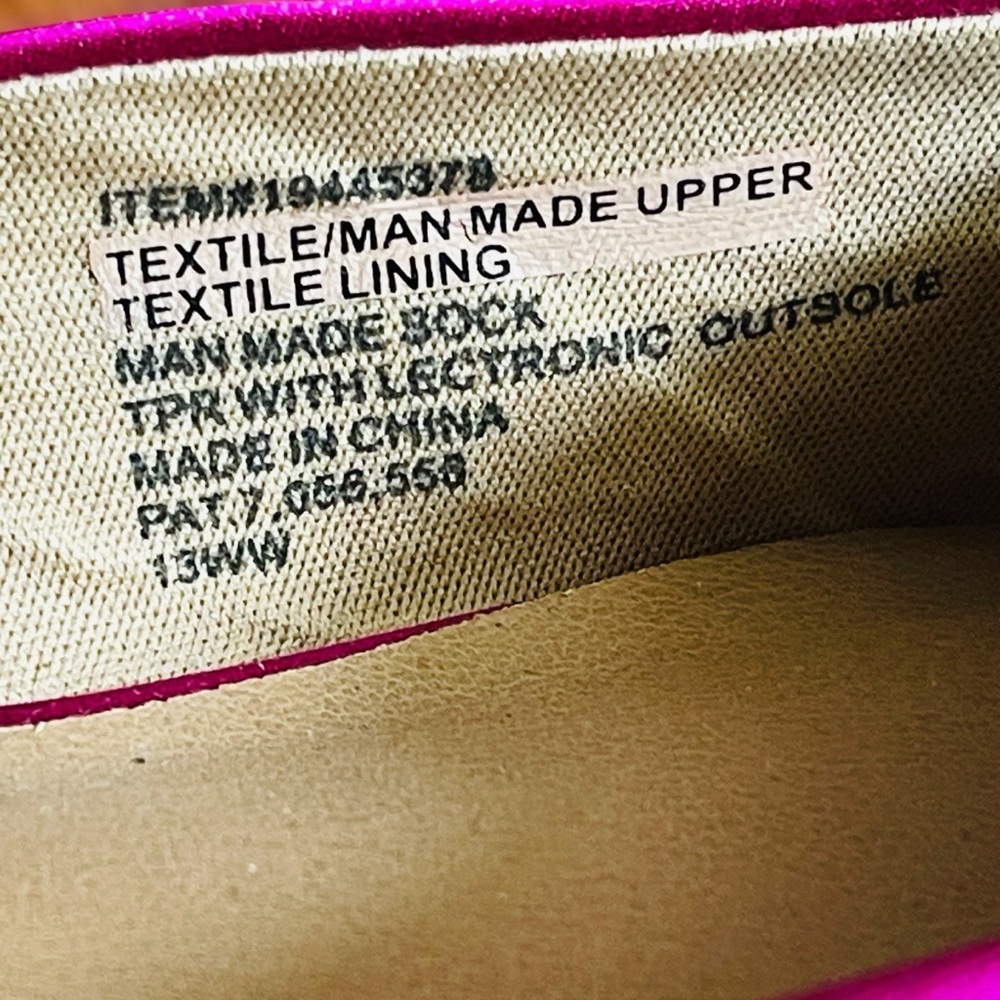 TORRID Fuschia Flats/Mules • Size 13WW • Women - Picture 5 of 10